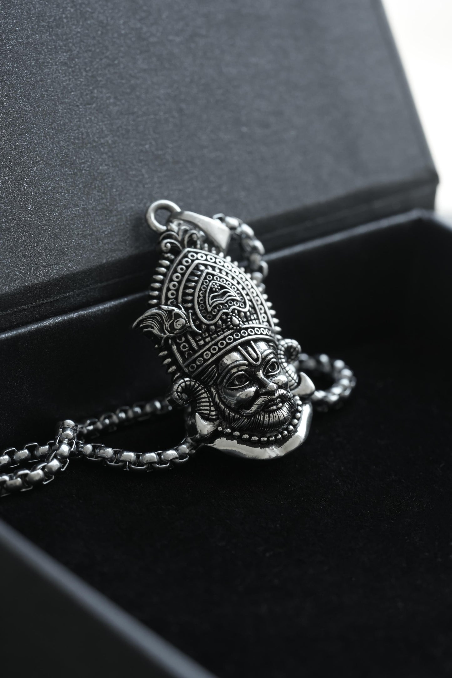 Khatu Shyam Maharaj Pendant with Chain
